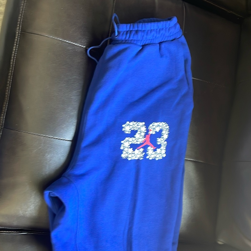 Brand new men medium sweats